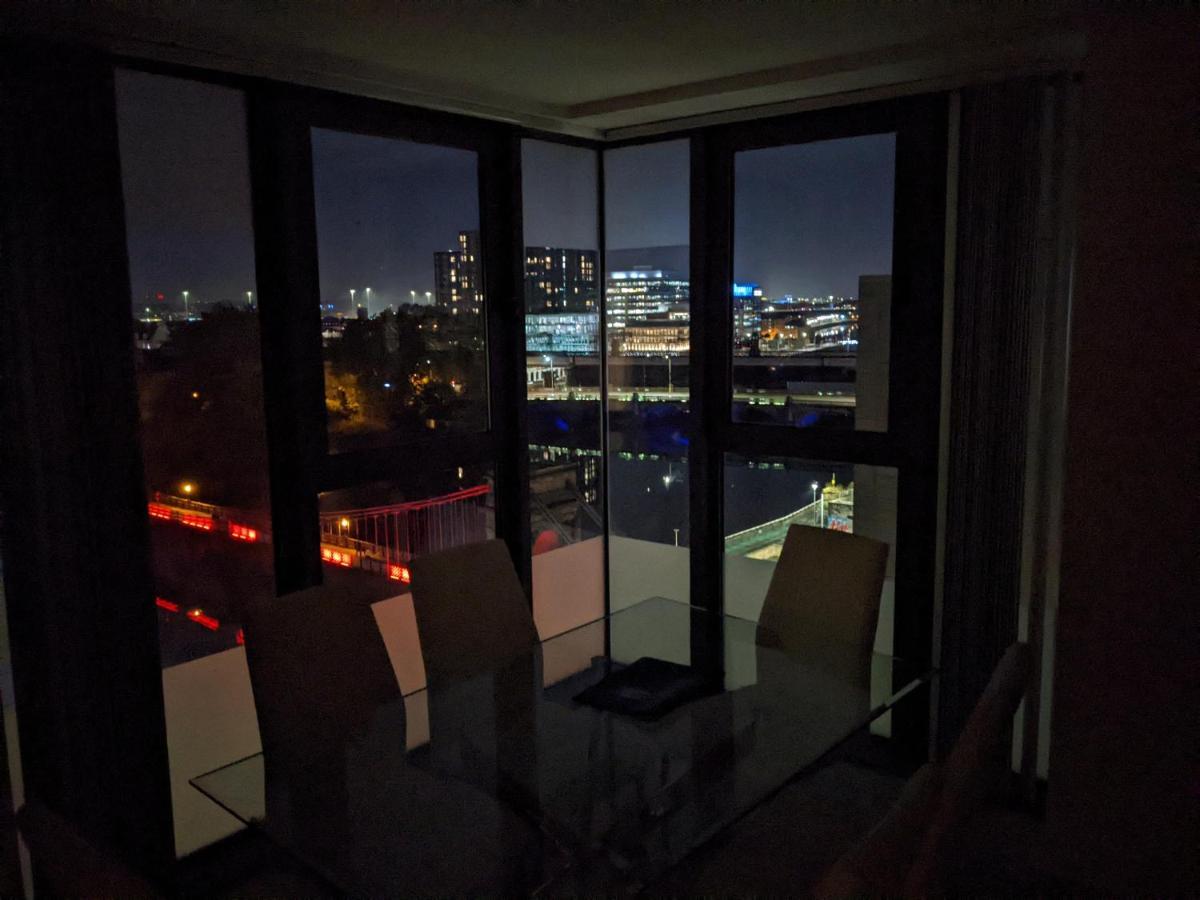 Centre Waterfront Апартаменты *